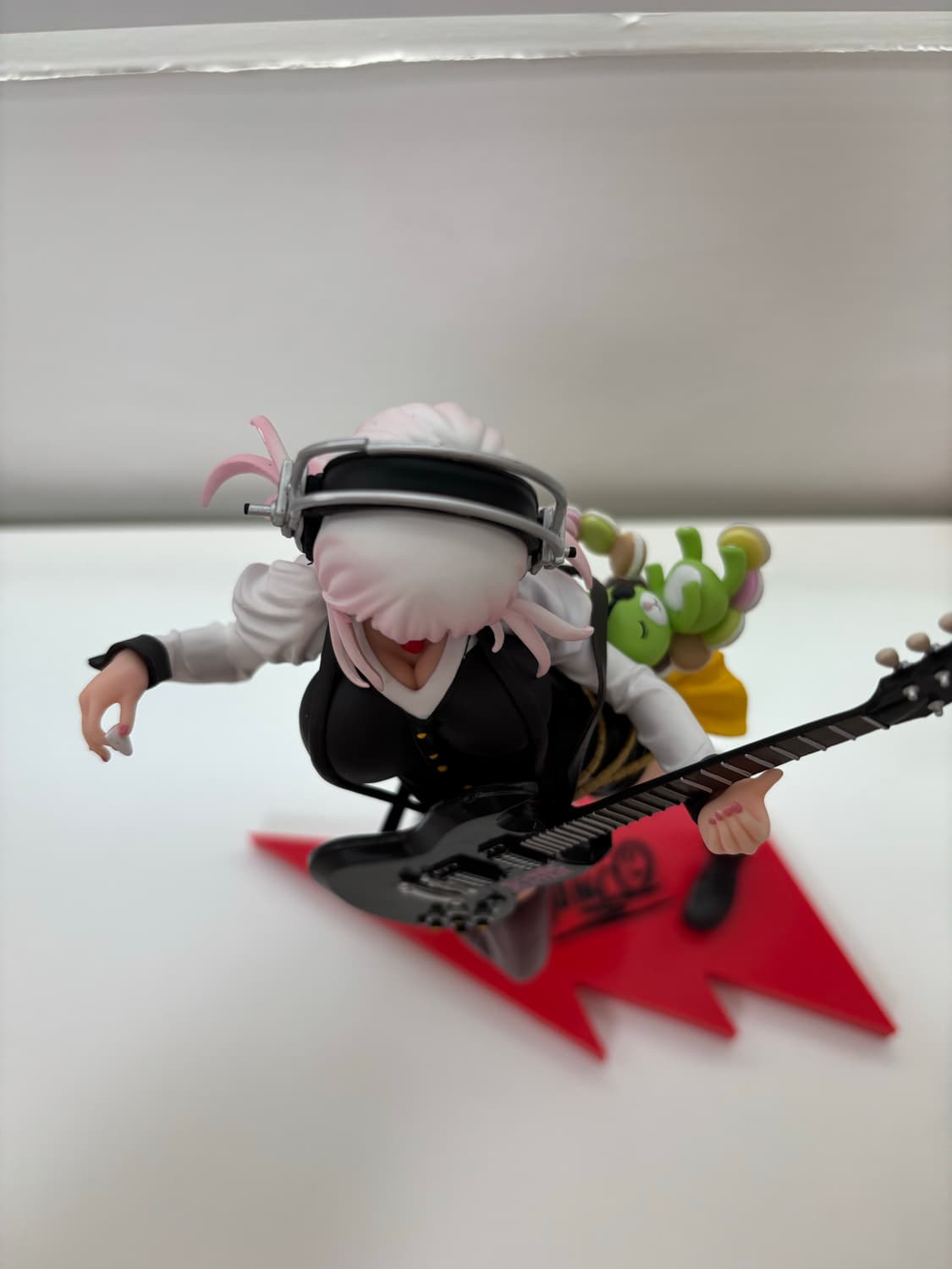 슈퍼소니코 프리미엄 피규어 A상 핑크 미소녀 기타 블랙 반프레스토 상품이미지6