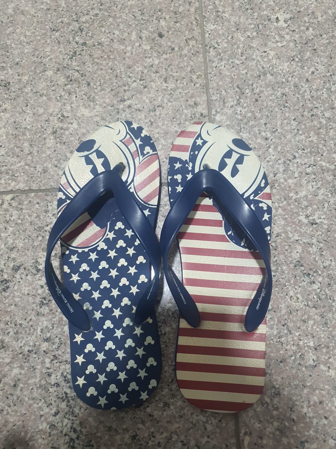 홍콩 디즈니랜드 남성 슬리퍼 판매합니다! 상품이미지1