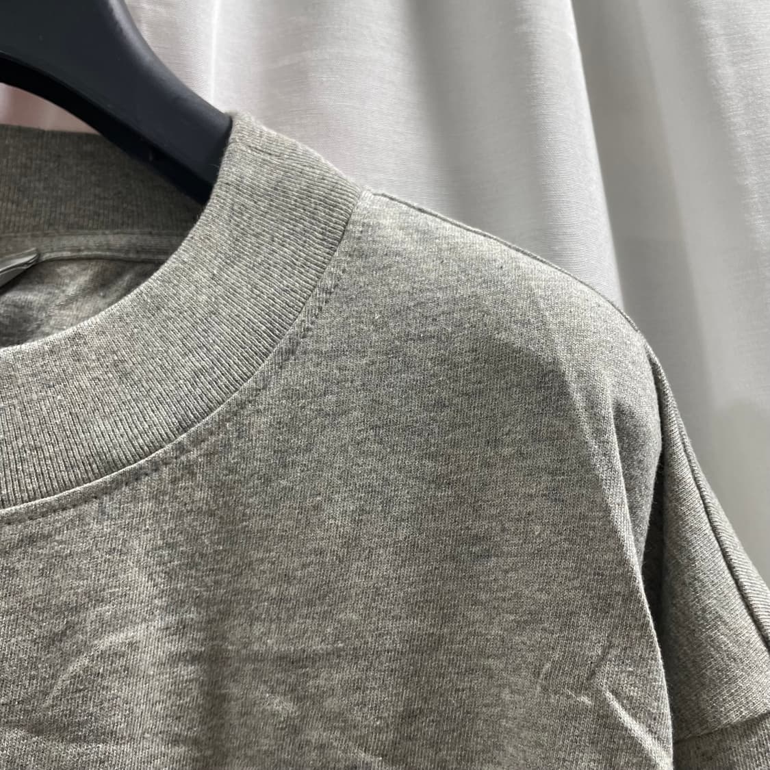 피어오브갓 에센셜/ 체스트 로고 롱슬리브 티셔츠 헤더 오트밀/ L 상품이미지3