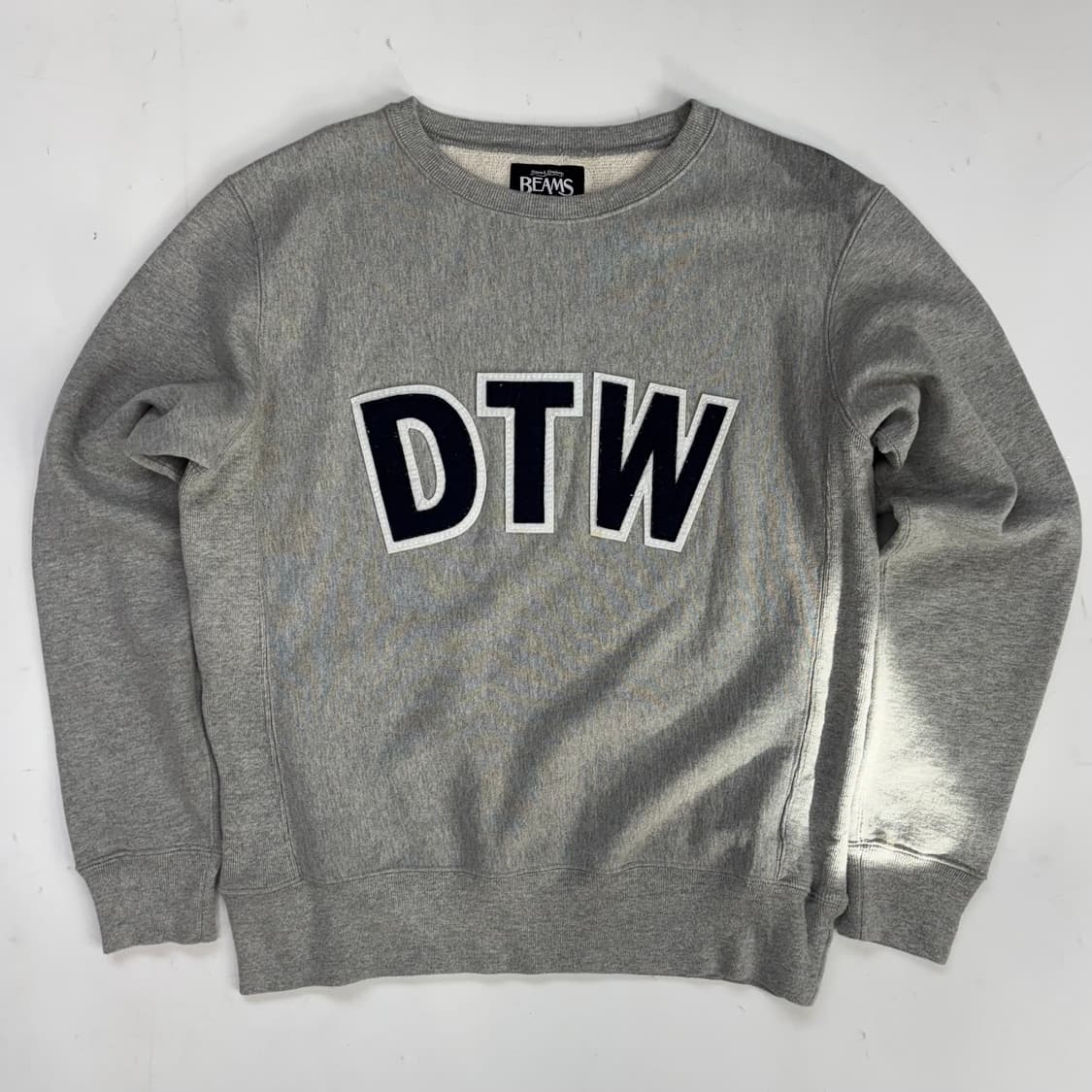 빔즈(BEAMS) DTW 그레이 맨투맨 상품이미지1