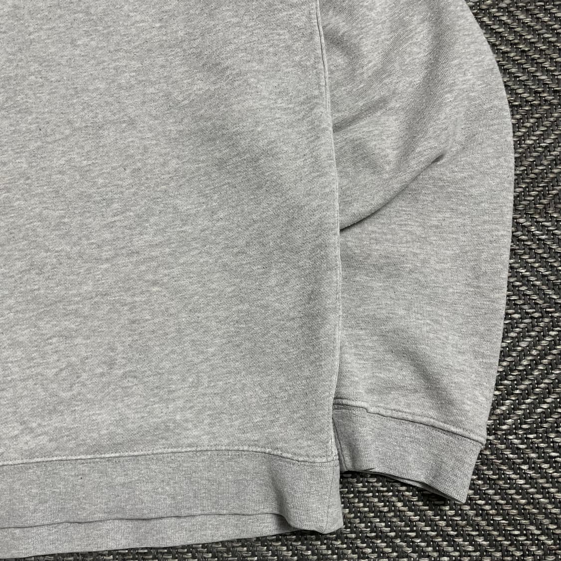 나이키 NSW 자수 로고 크루넥 긴팔 티셔츠o 4811 상품이미지3