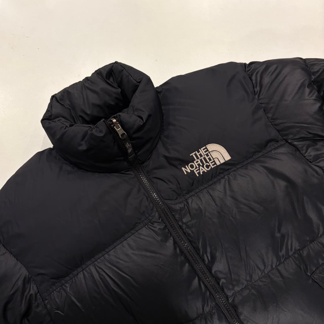 [90] 노스페이스 700 다운 눕시 블랙 패딩 B389 상품이미지3