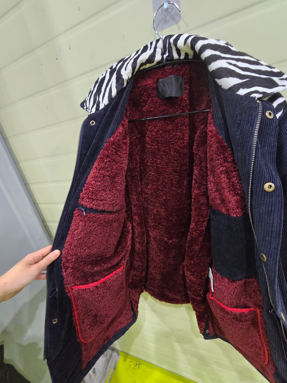 스티렌난다 3CE 코듀로이 지브라 자켓 상품이미지5