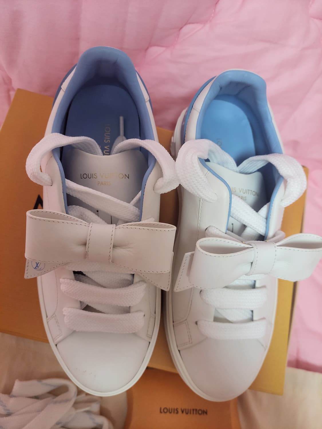 정품)급처명품세탁완료상태좋음!루이비통 리본 타임아웃 태연 스니커즈 운동화 상품이미지9