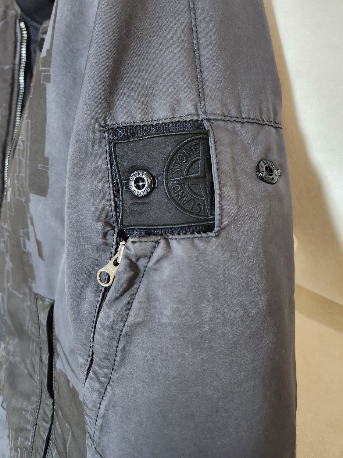 스톤아일랜드 쉐도우 프로젝트 다비드 TC 봄버 자켓 (DAVID TC) 상품이미지3