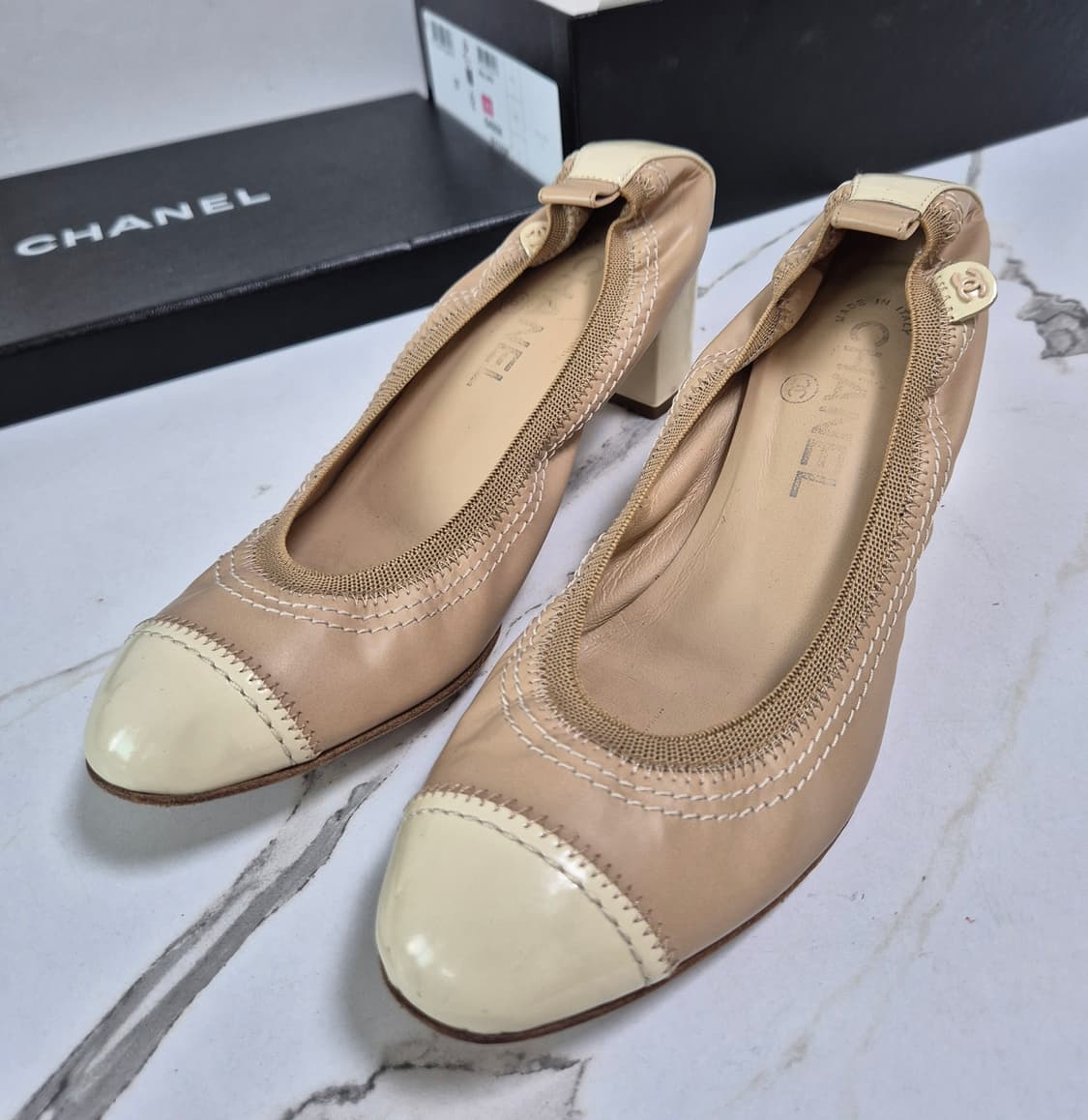 (정품) 샤넬 아이보리 페이던트 밴딩 구두 36.5 상품이미지8