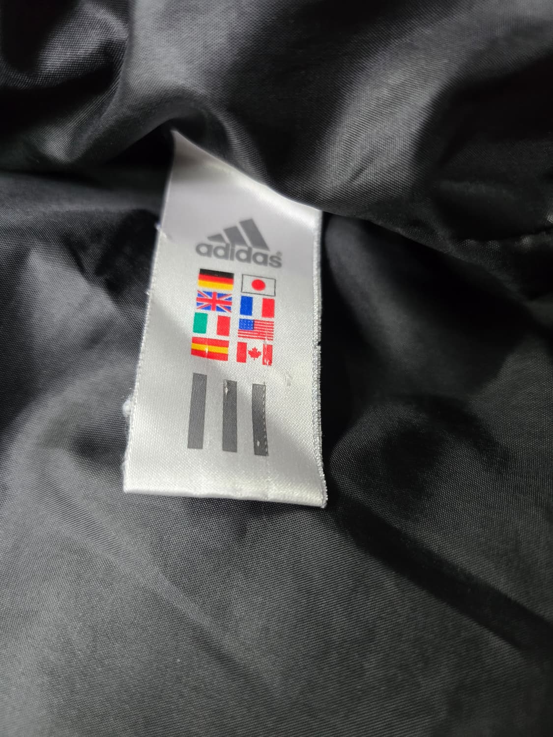 (105) 아디다스 레드/블랙 다운패딩 점퍼 H72755 상품이미지4