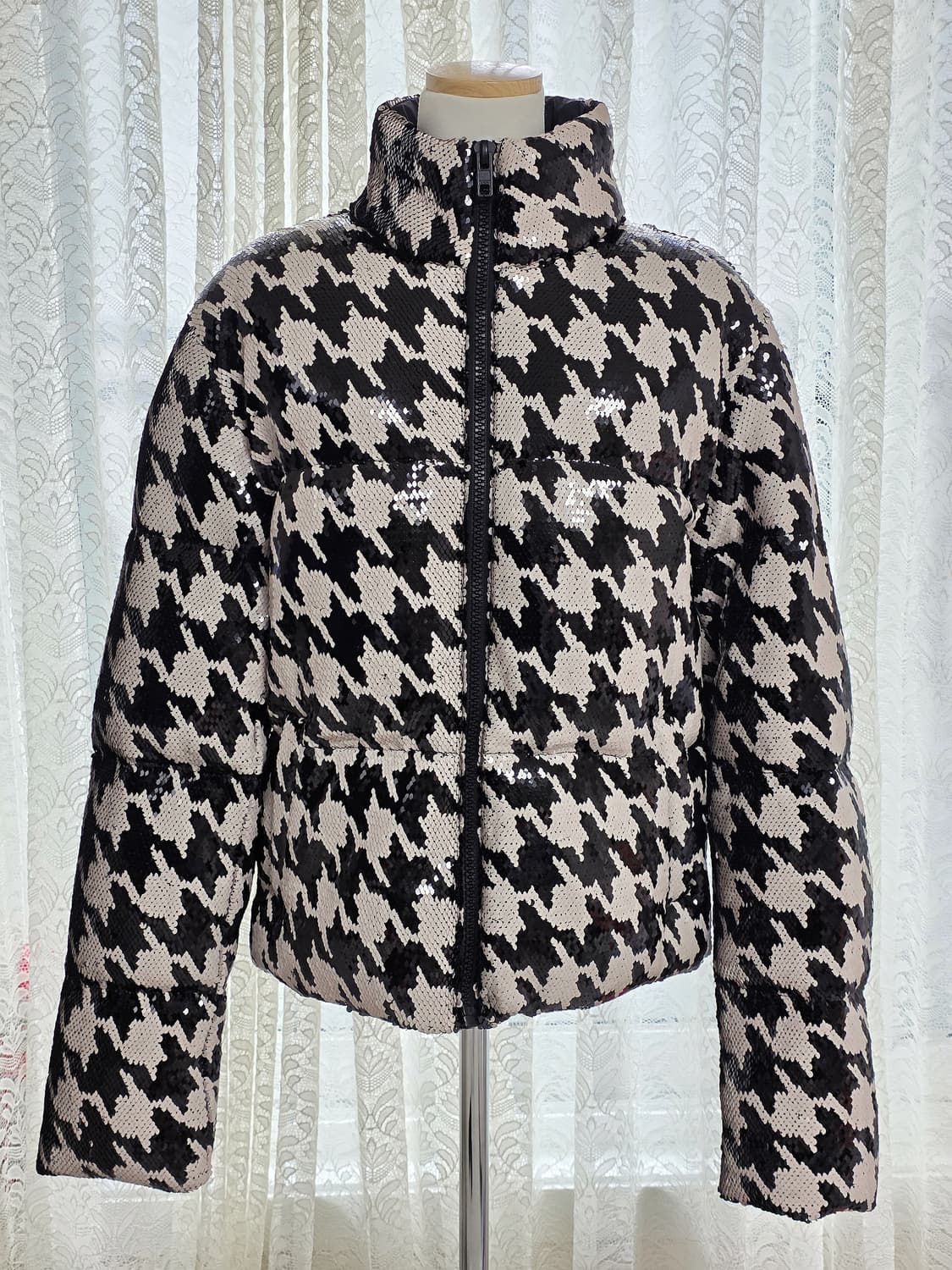 새상품) 영국브랜드🇬🇧 하운드투스 시퀸 패딩 점퍼 자켓 (실사o) 상품이미지7