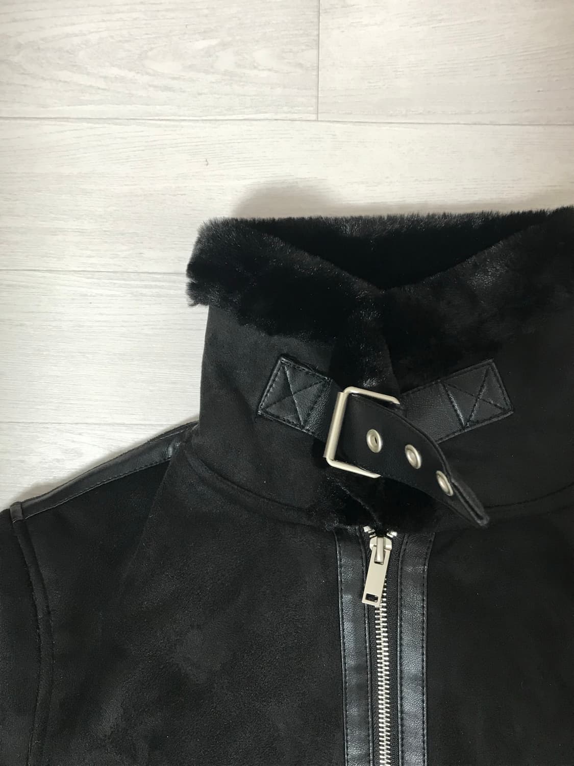 퍼 배색 무스탕 상품이미지3