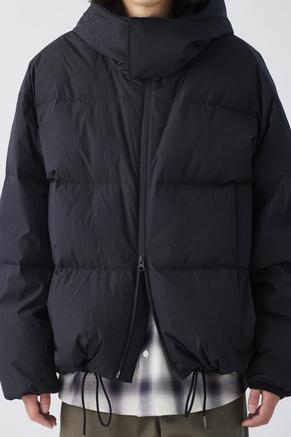 해칭룸 후디드 다운 푸퍼 블랙 상품이미지3