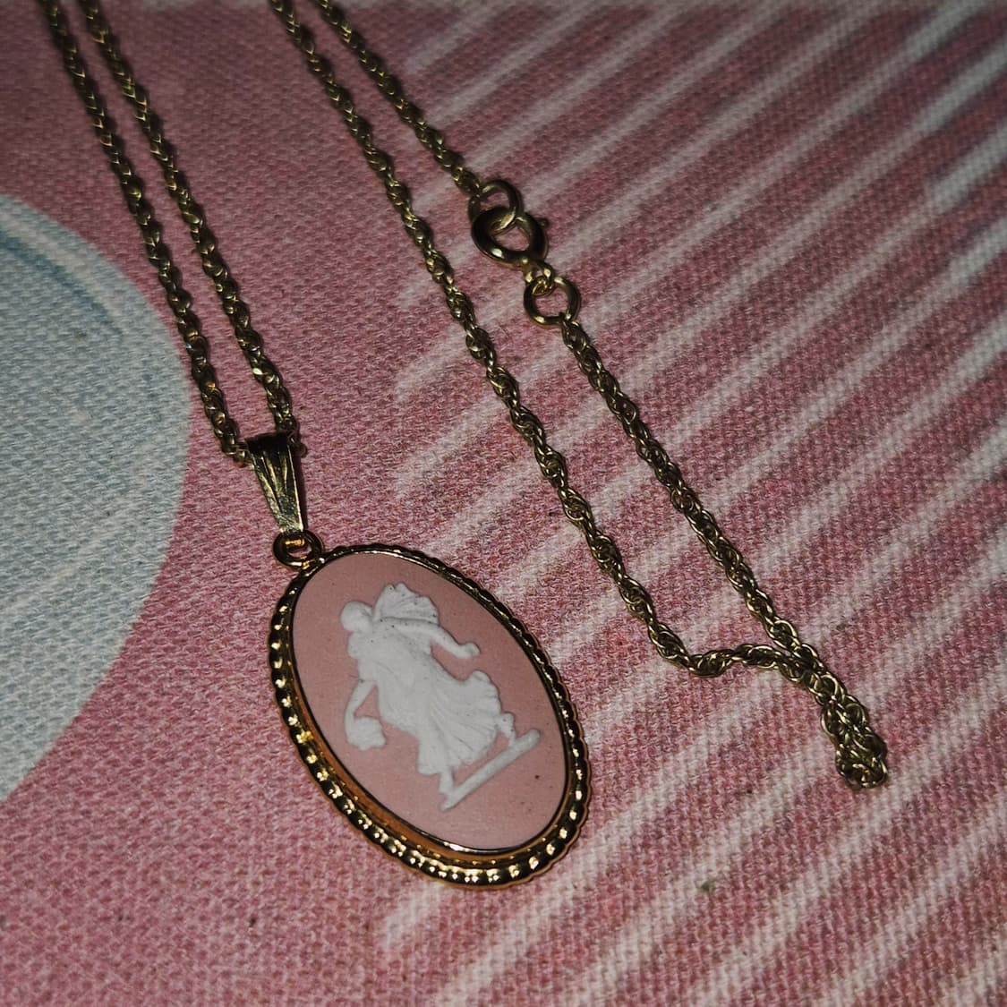 80s 영국 웨지우드 핑크 천사 카메오 목걸이 상품이미지10