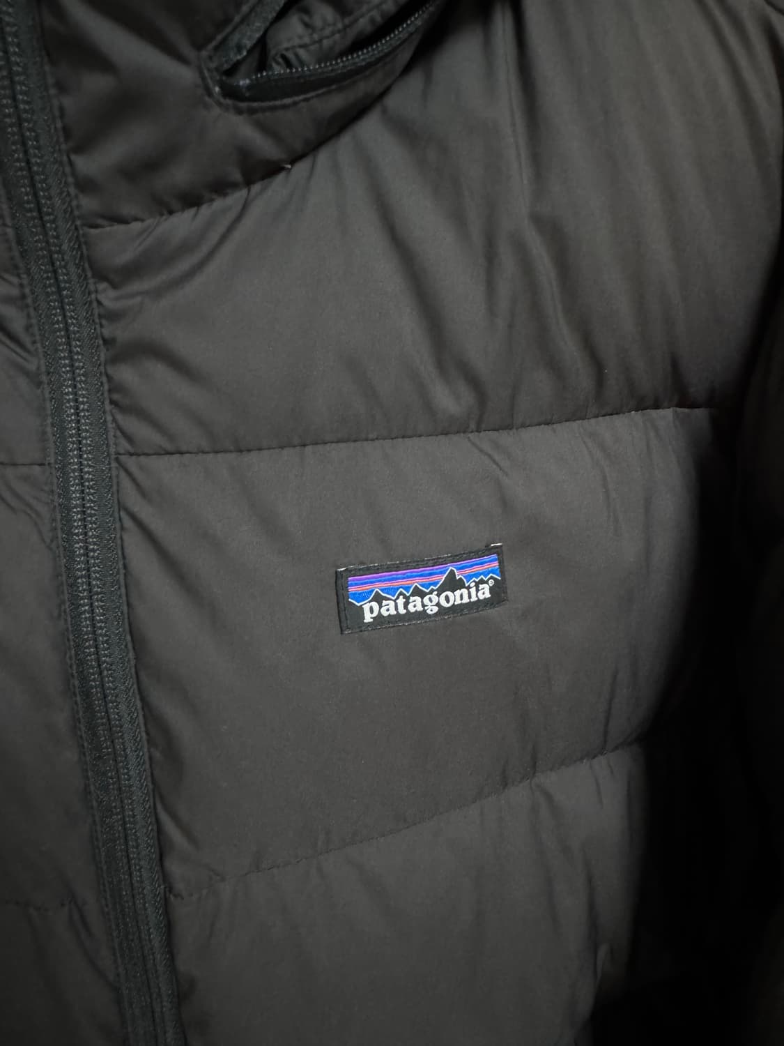 파타고니아 사일런트 다운 자켓 블랙 L 상품이미지4