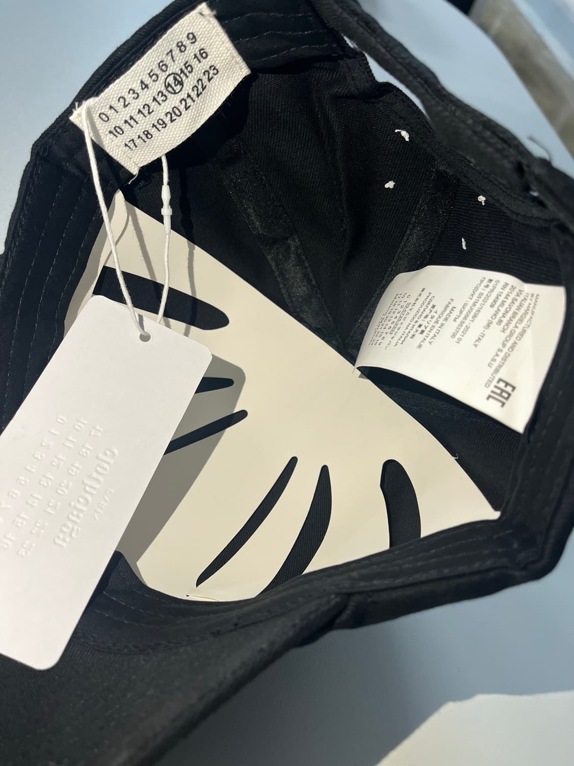 마르지엘라 볼캡 밥풀스티치 블랙 상품이미지5