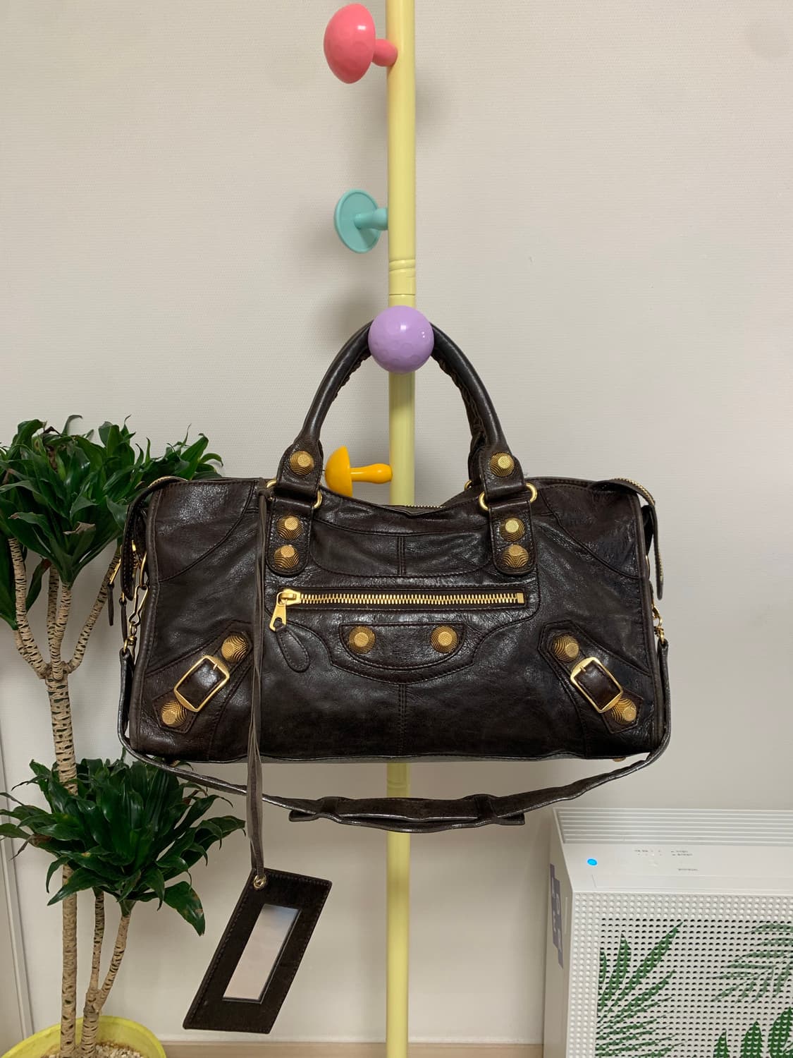 발렌시아가 클래식 모터백 엔틱브라운 상품이미지1