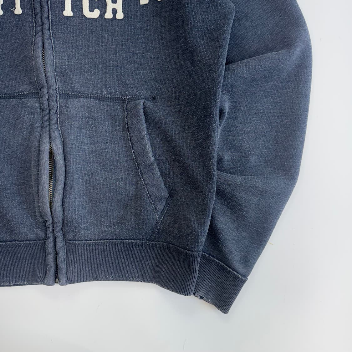 Abercrombie 아베크롬비 스펠아웃 로고 네이비 후드집업 상품이미지5