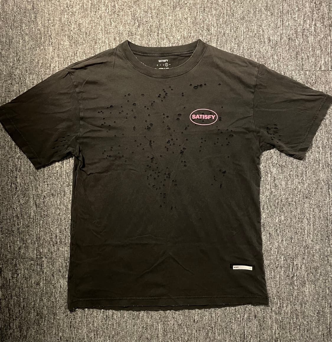 새티스파이 모스테크 반팔 에이즈드 블랙 [3] 상품이미지2