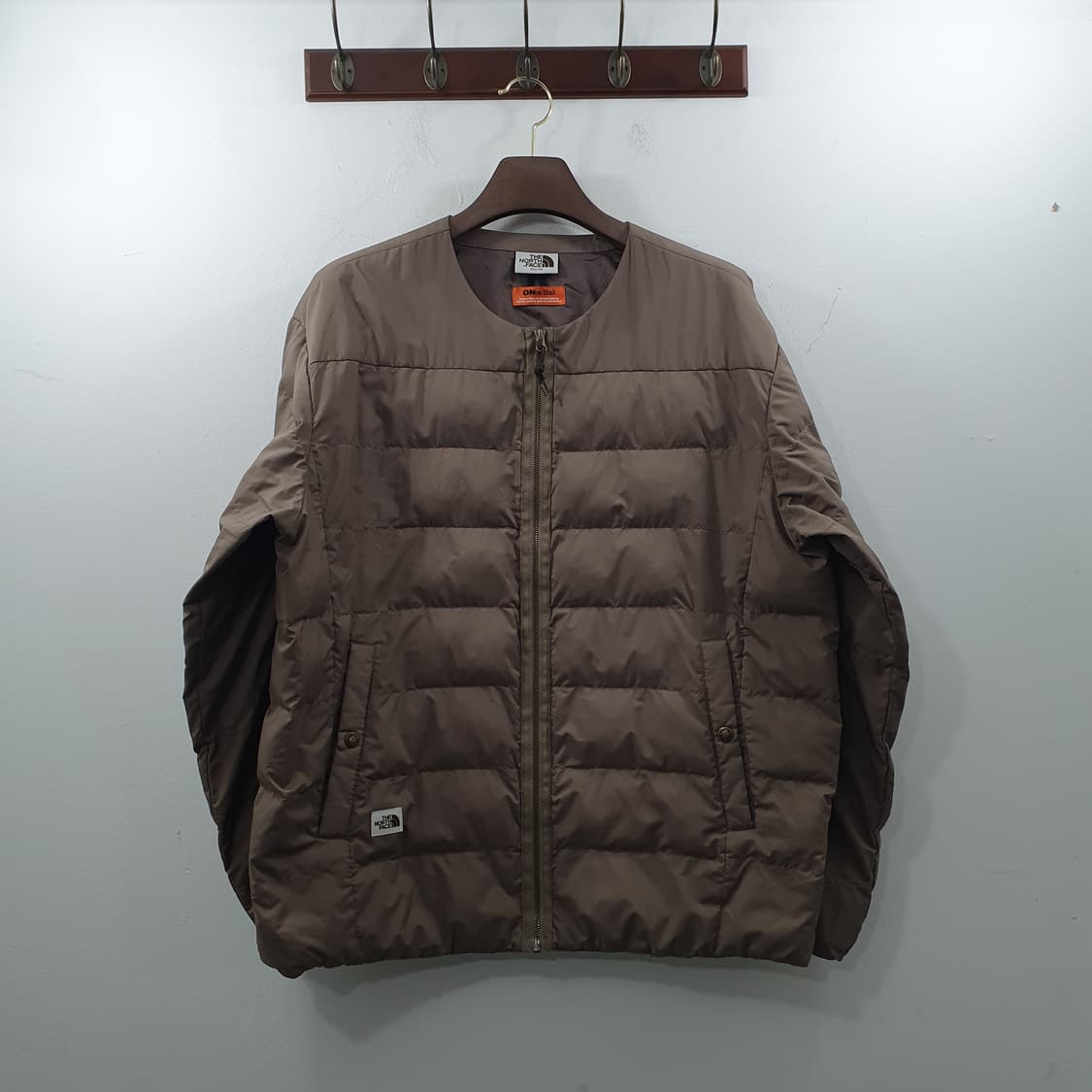  2XL 노스페이스 남성 카키 노카라 퀄팅 오버핏 경량 패딩 점퍼 상품이미지1