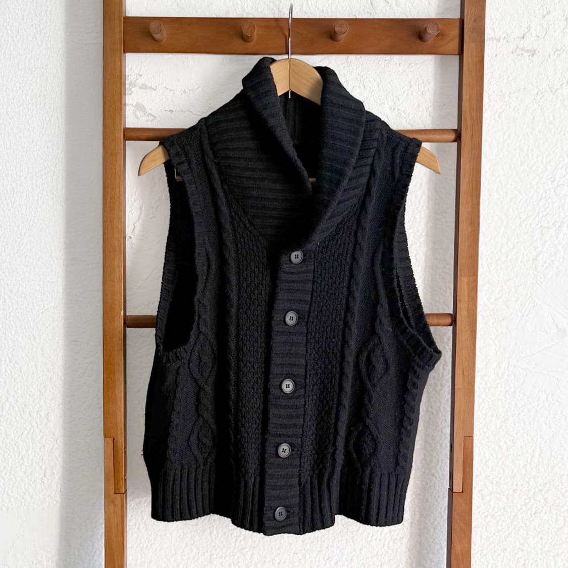 블랙 포레스트 니트 베스트 상품이미지4