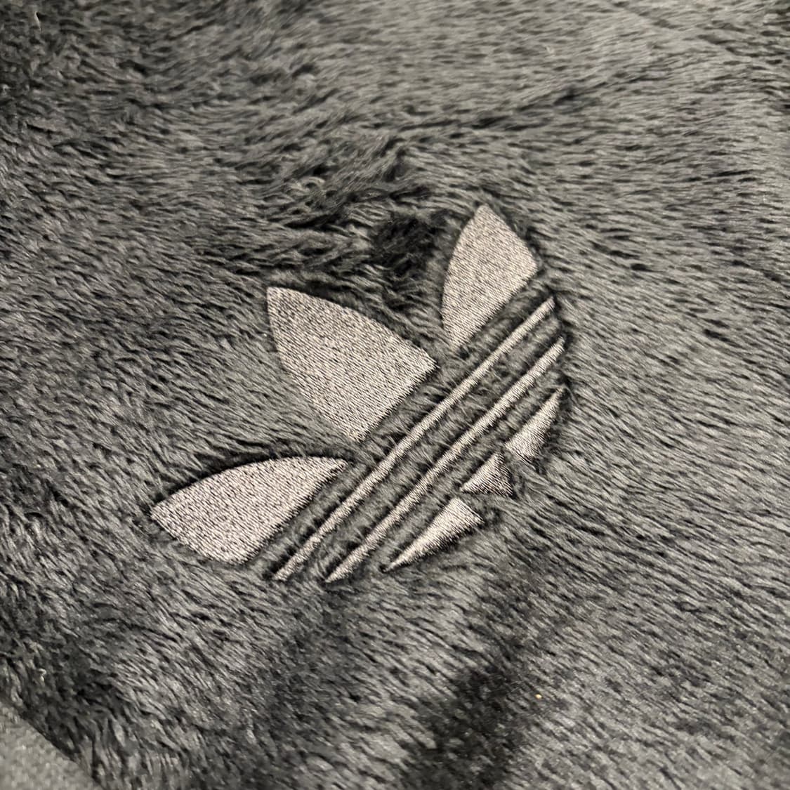 [95] 아디다스 블랙 퍼 후드집업 카모 빅로고 B790 상품이미지4