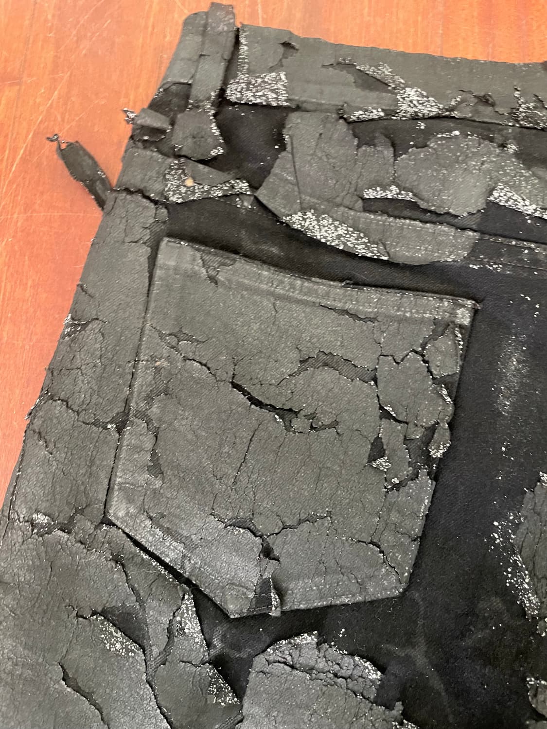 Givenchy black paint coated jean 31size 상품이미지4