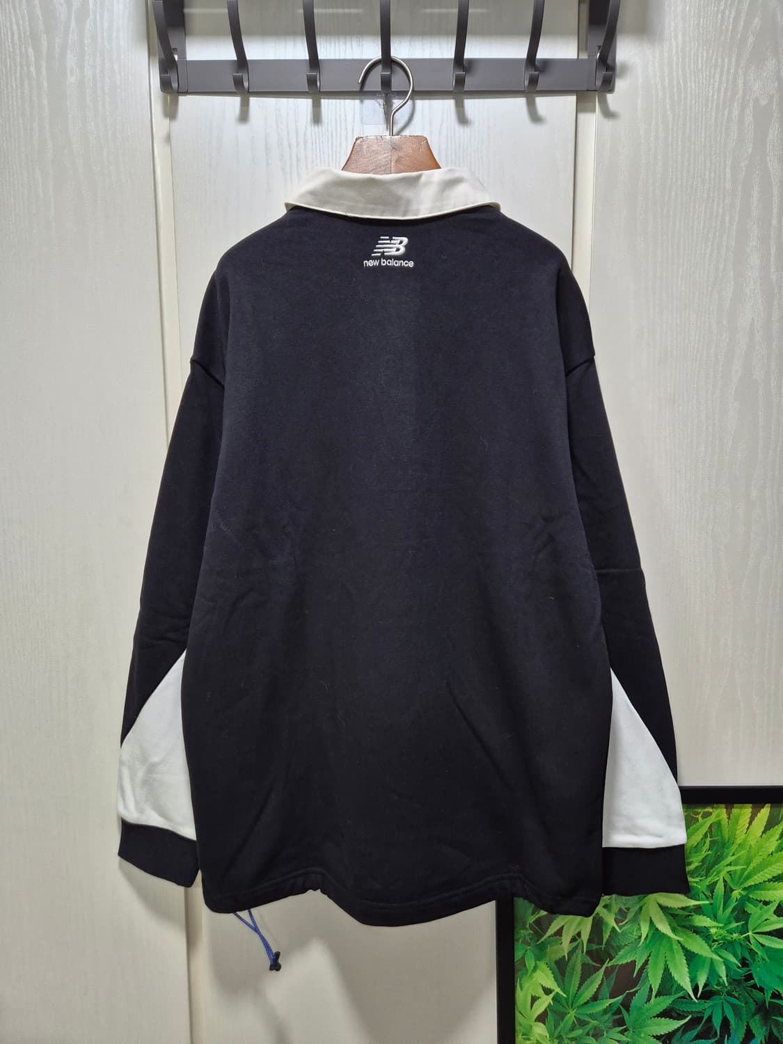 뉴발란스 카라넥 맨투맨 블랙.새상품 상품이미지10