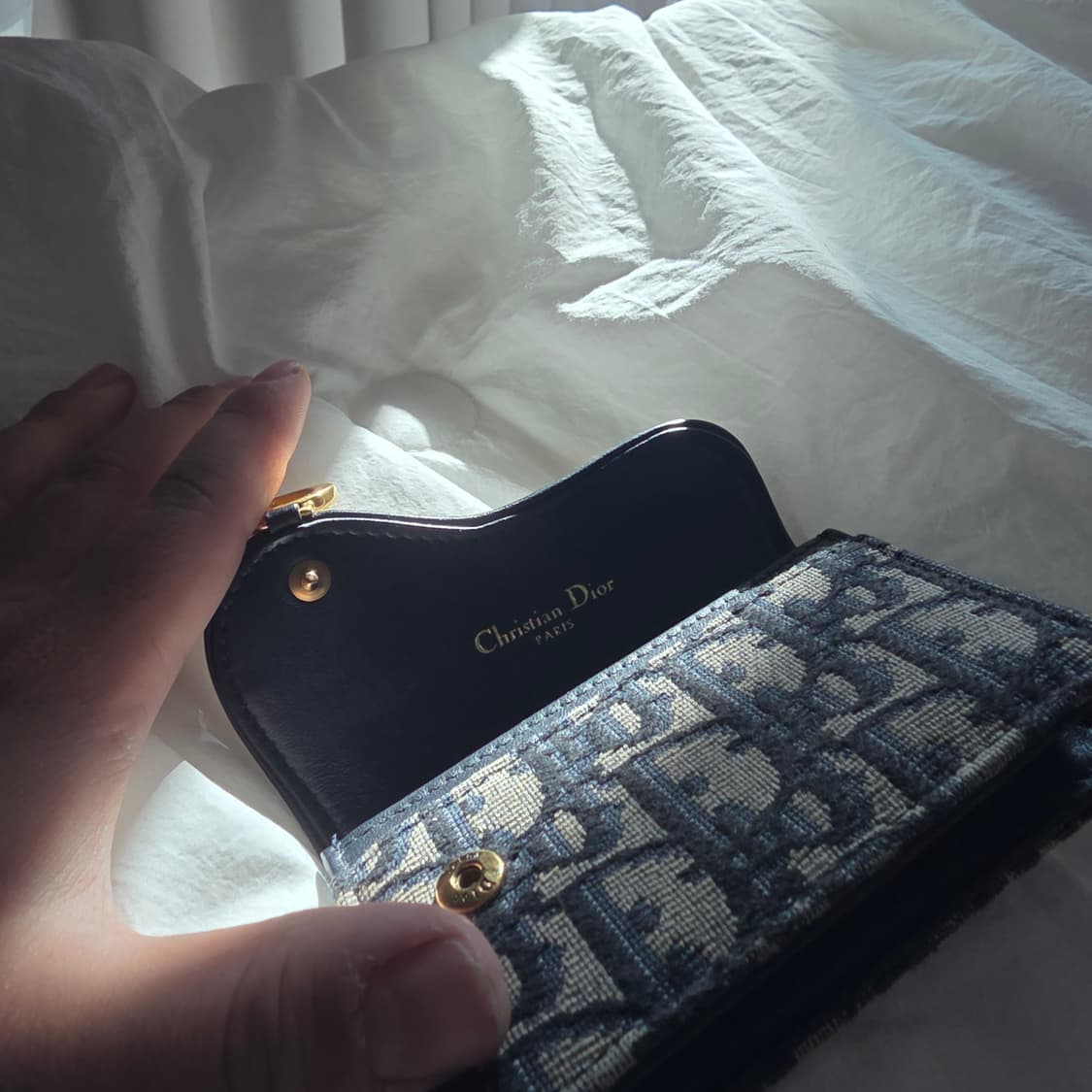 디올 새들 카드지갑 상품이미지3