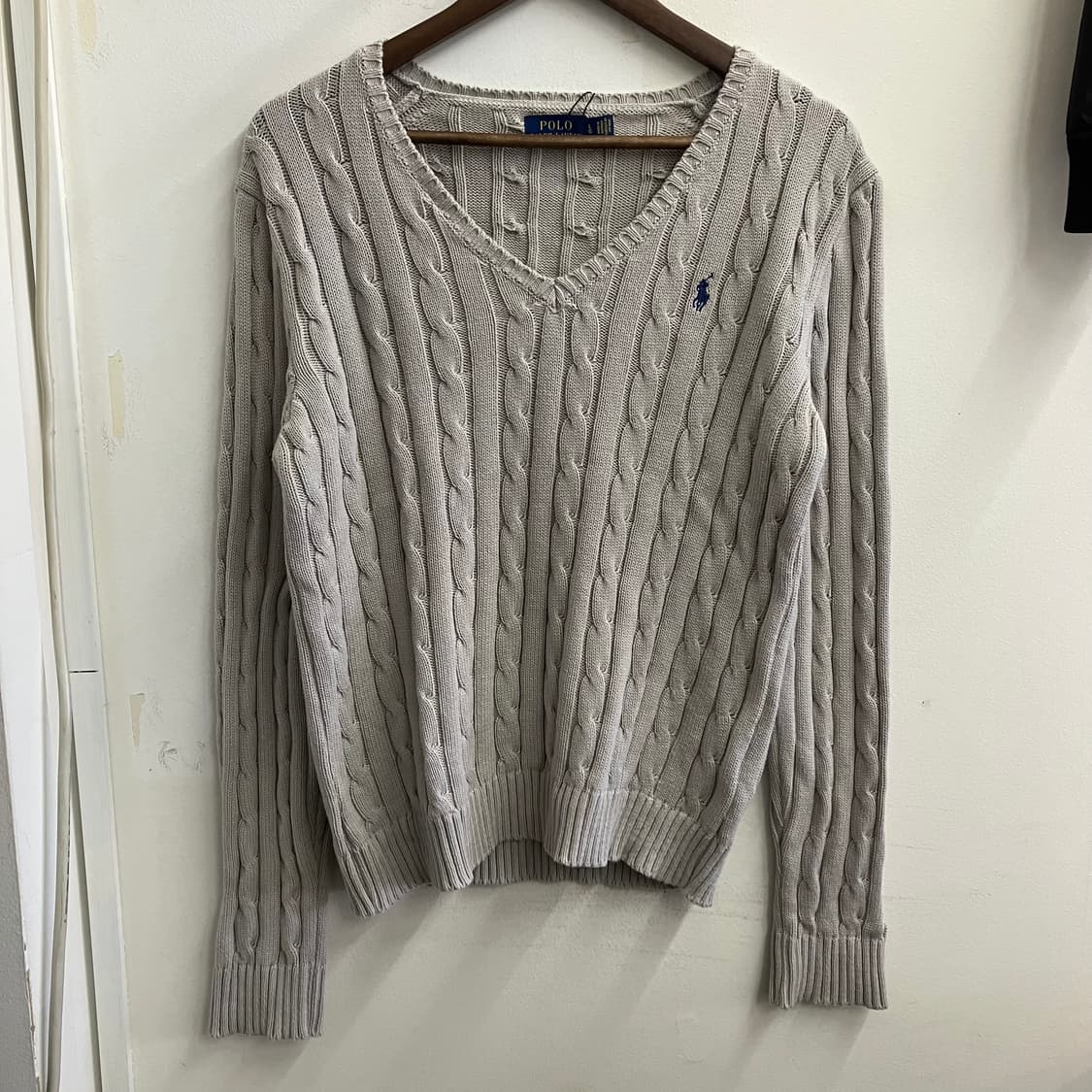 N106 폴로 꽈배기 브이넥 니트 상품이미지1