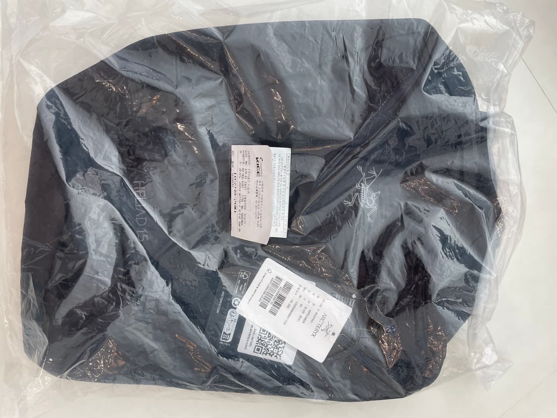 아크테릭스 헬리아드 15 블랙 백팩 상품이미지1