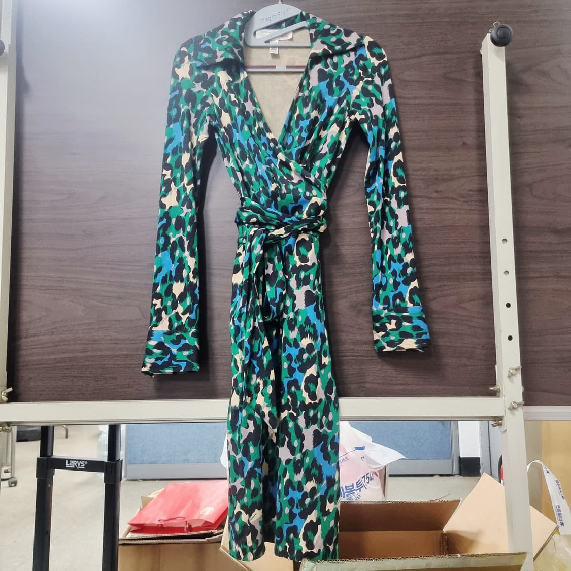 다이앤본퍼스텐버그 DVF 실크100 랩원피스 (표기0/55) 상태최상 상품이미지3