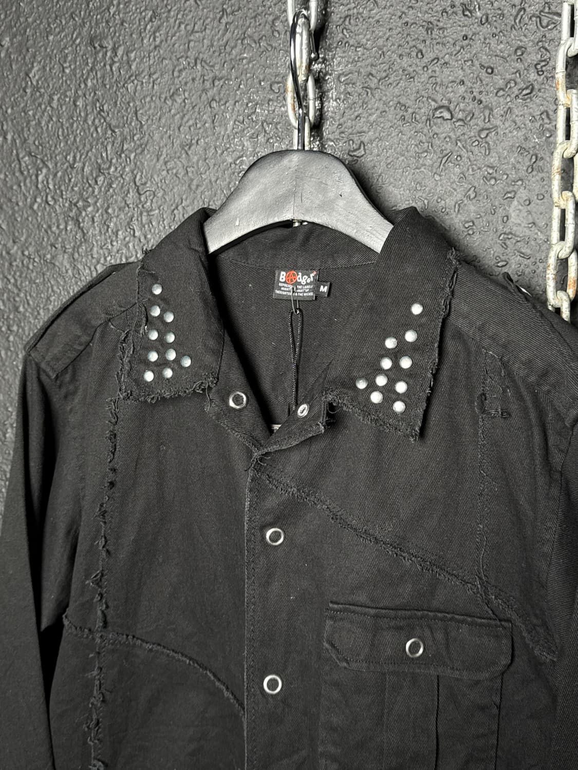 Badger – Stud Distressed Shirt 상품이미지6