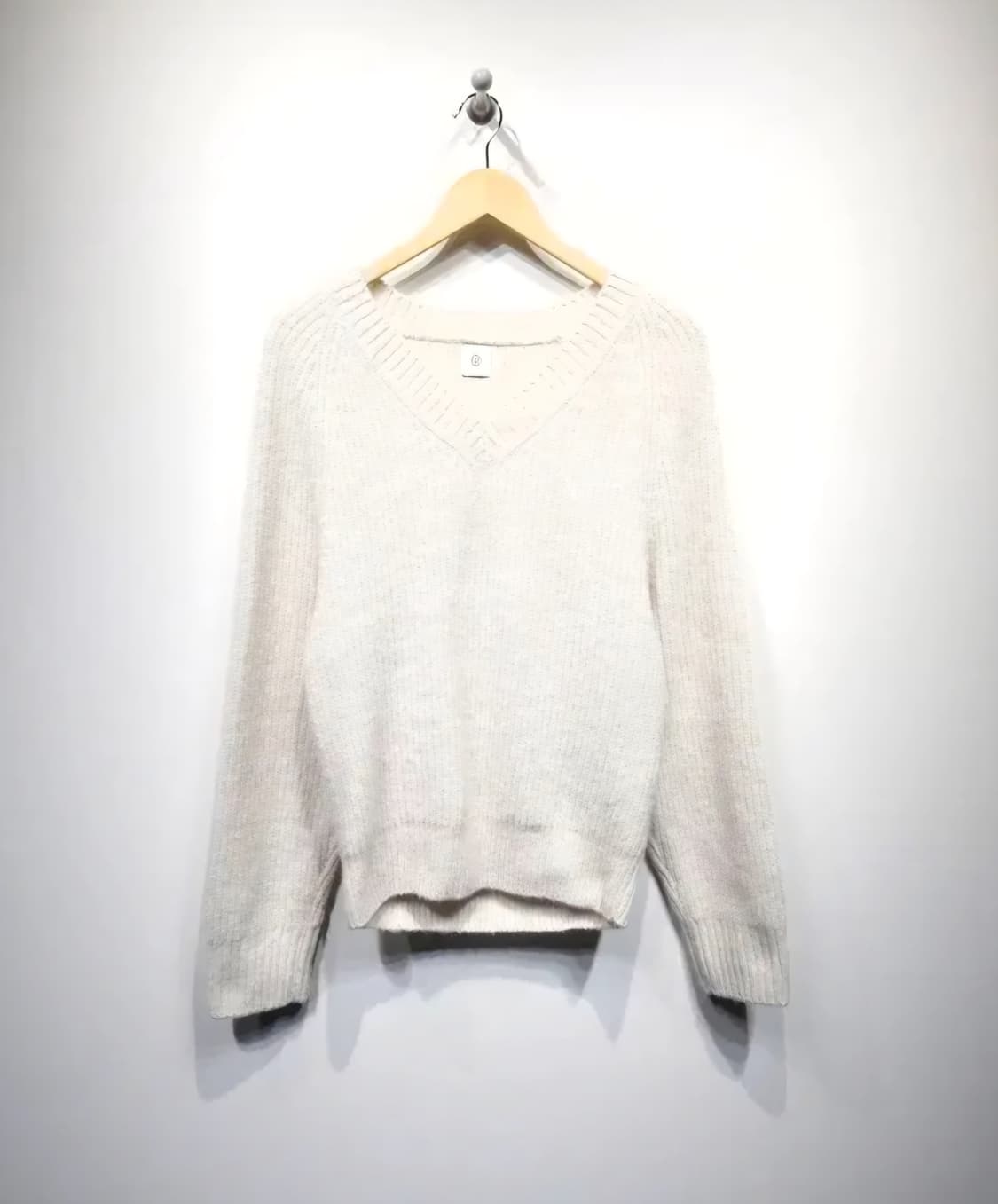 UMER 유메르 울 알파카 브이넥 니트 상품이미지1