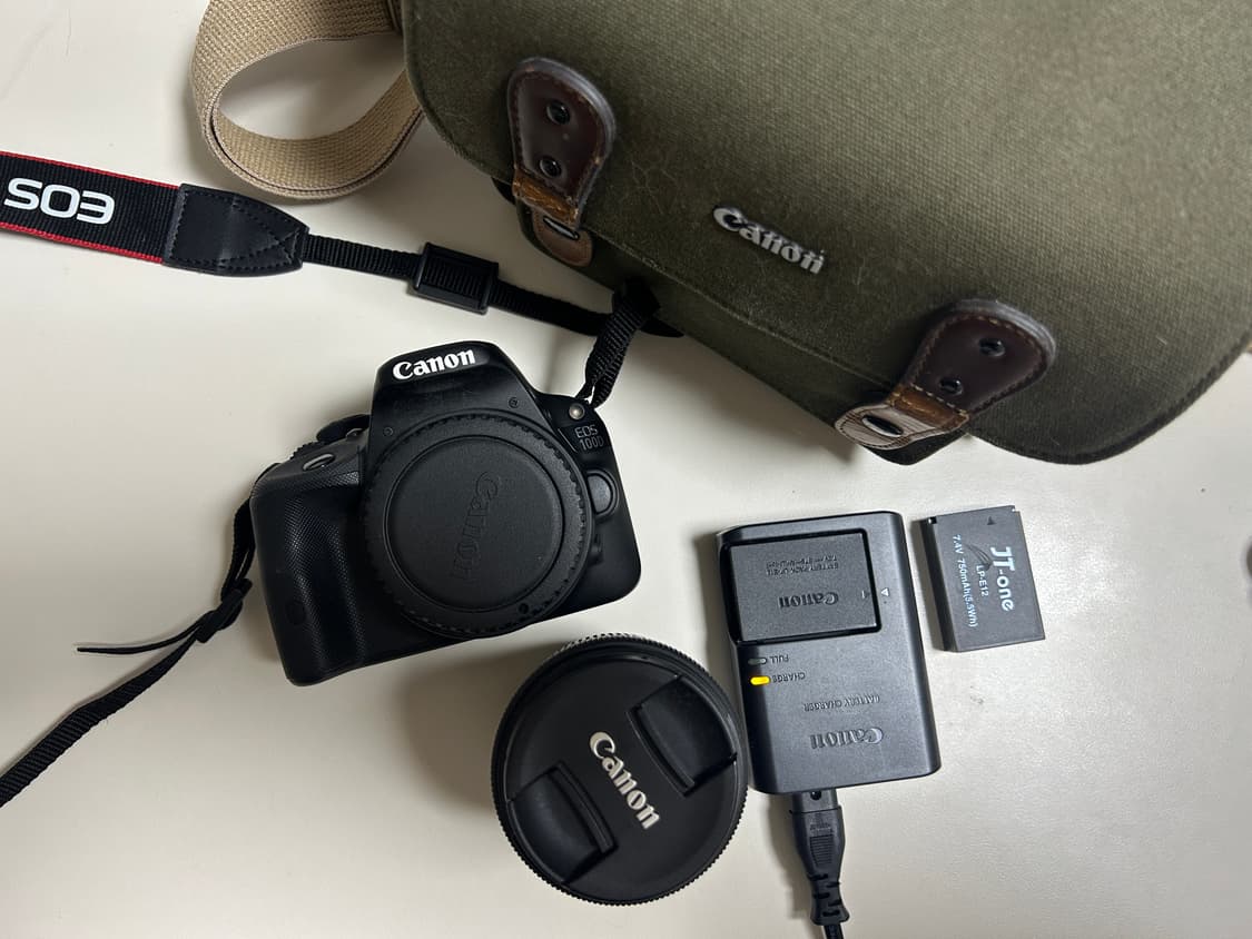 캐논 eos100d (본체,줌렌즈,배터리,충전기,가방) 상품이미지1
