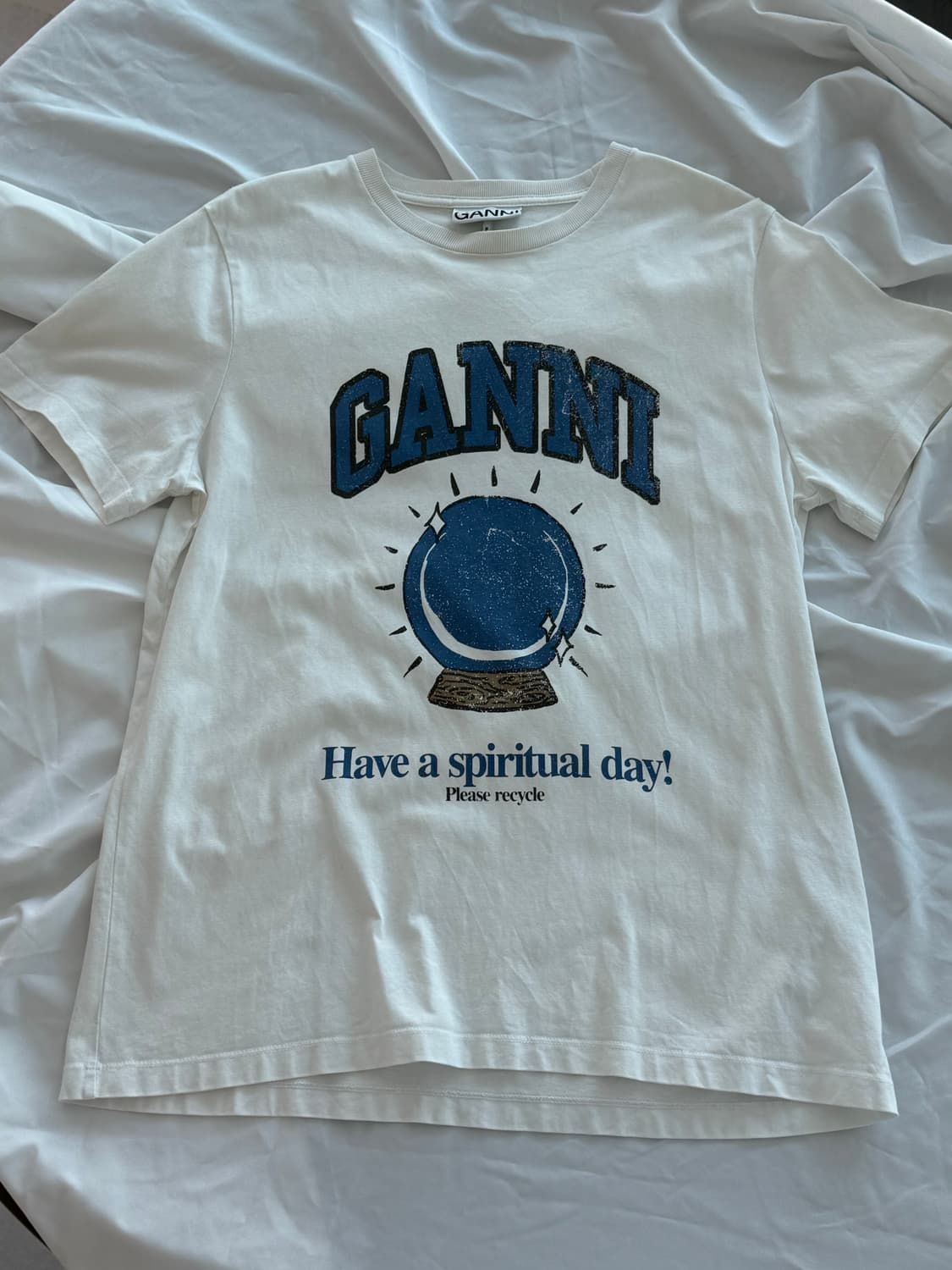 가니 유리구슬 프린팅 반팔 티셔츠 상품이미지1