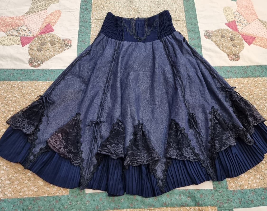 OZZ ONESTE 오즈 오네스트 네이비 고딕 레이스 스커트 상품이미지1