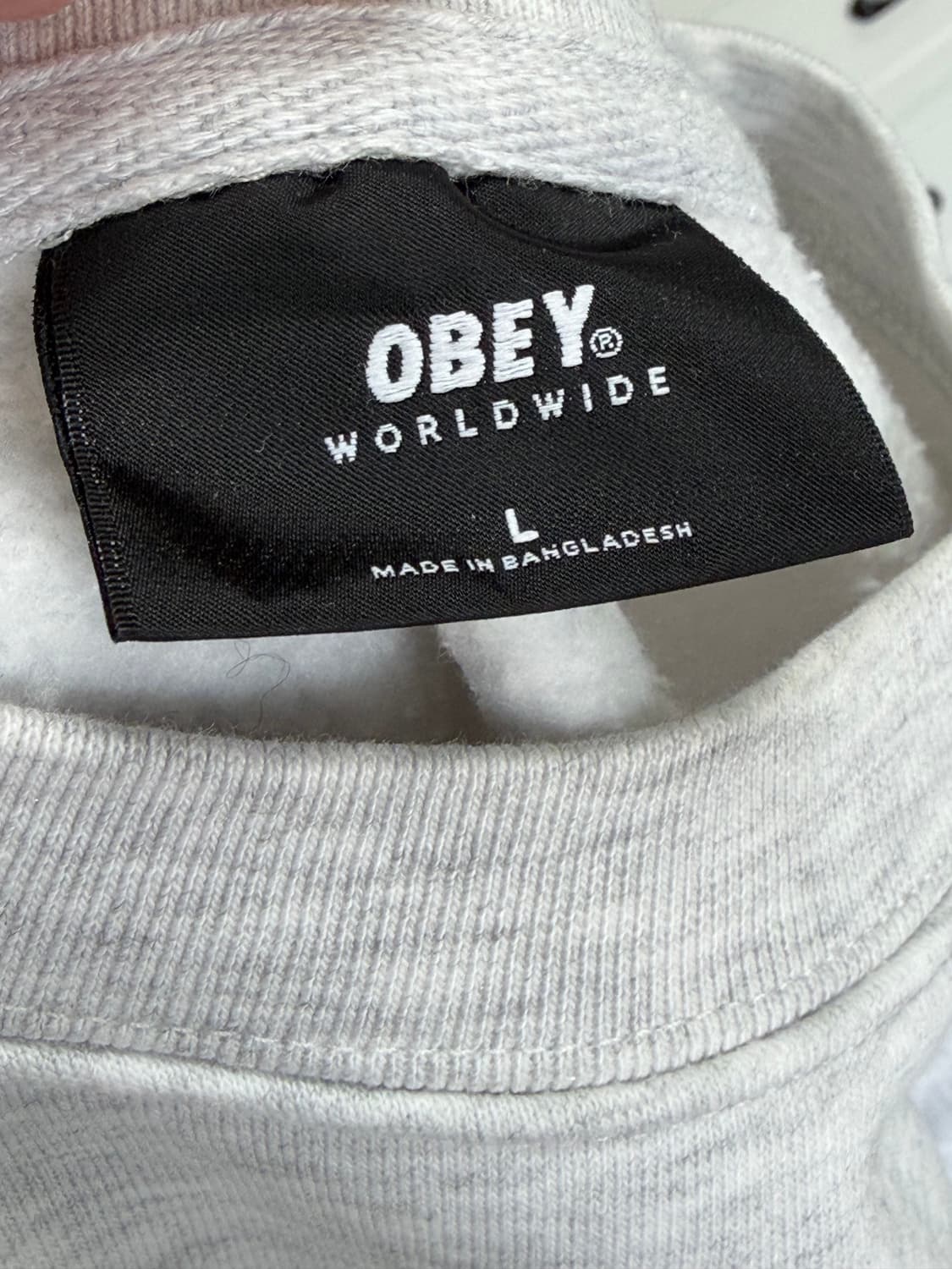 오베이 그레이 스웻셔츠 상품이미지3