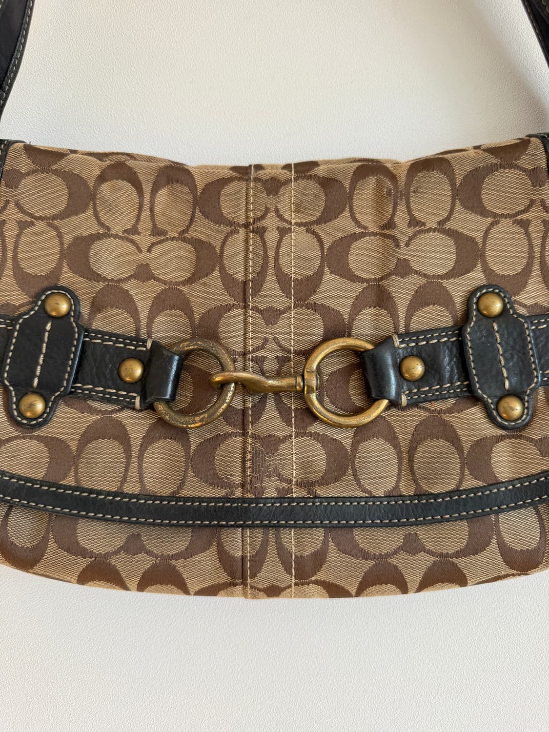 코치(COACH) 모노그램 숄더백 상품이미지2