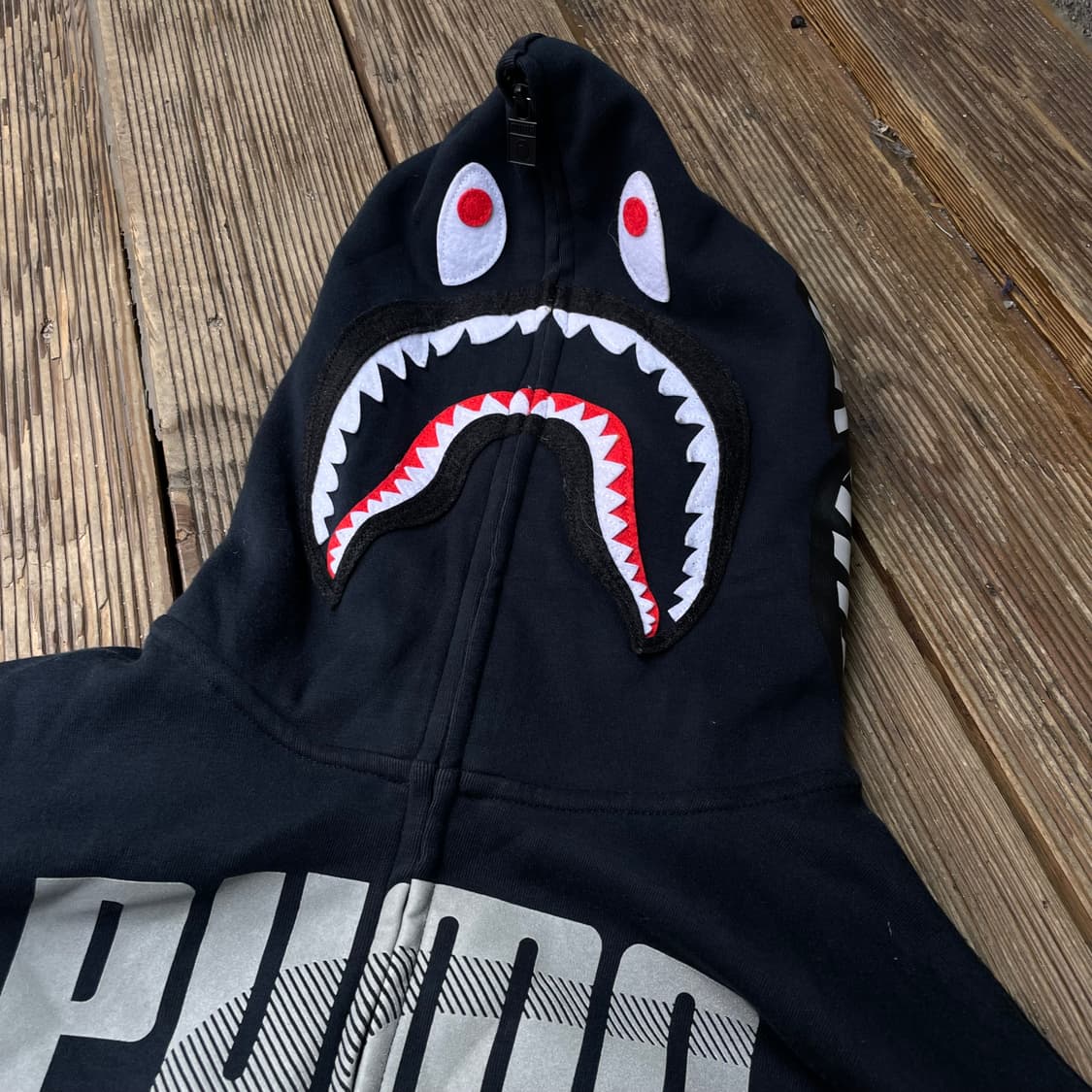 베이프 x 푸마 카모 샤크 후드집업 상품이미지3