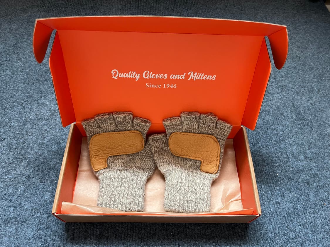 뉴베리니팅 사슴가죽 핑거리스장갑 상품이미지2