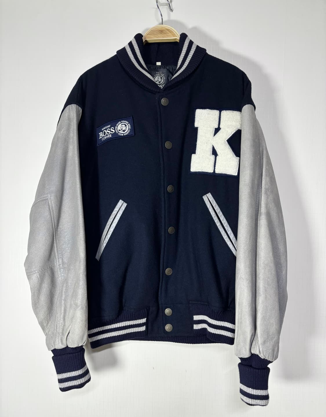 산토리 보스커피 빈티지 레더 바시티 자켓 상품이미지3