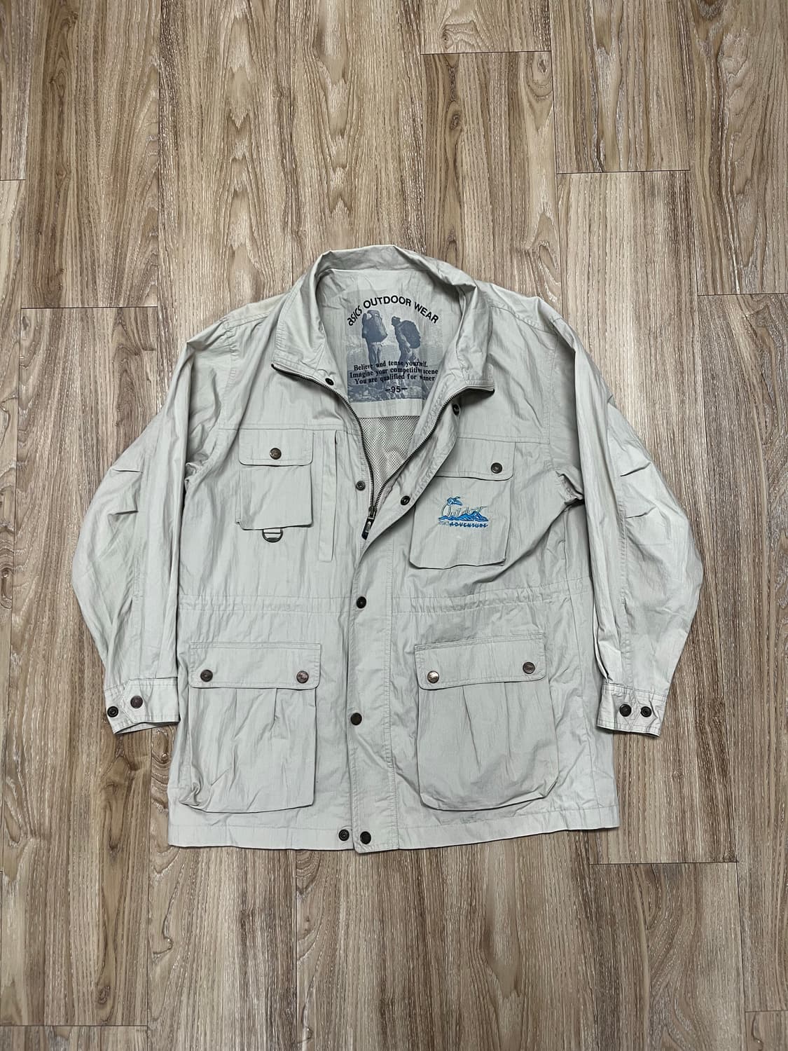 아식스 아웃도어 유틸리티 자켓 상품이미지1