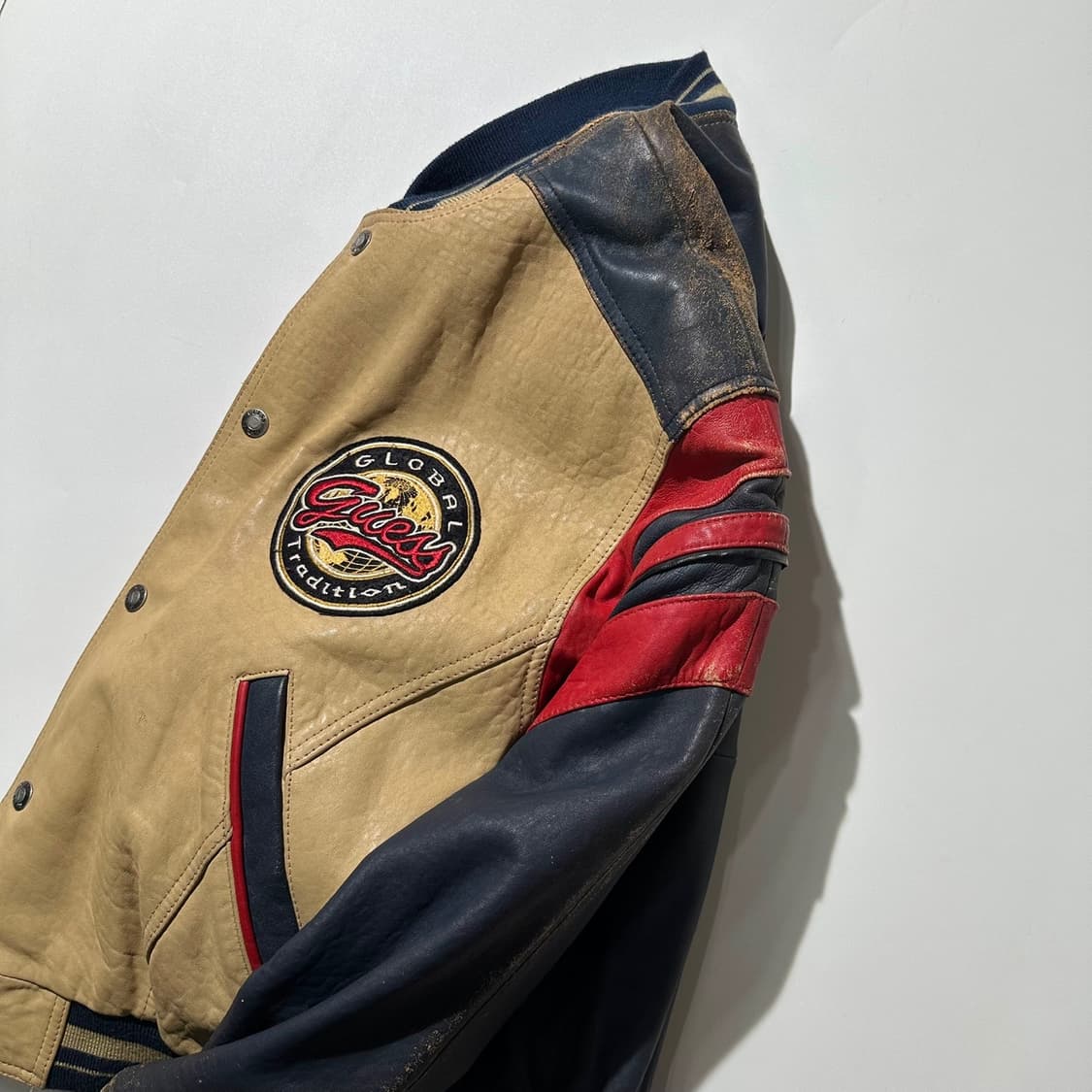 90‘s 게스 레더 바시티 자켓 상품이미지7