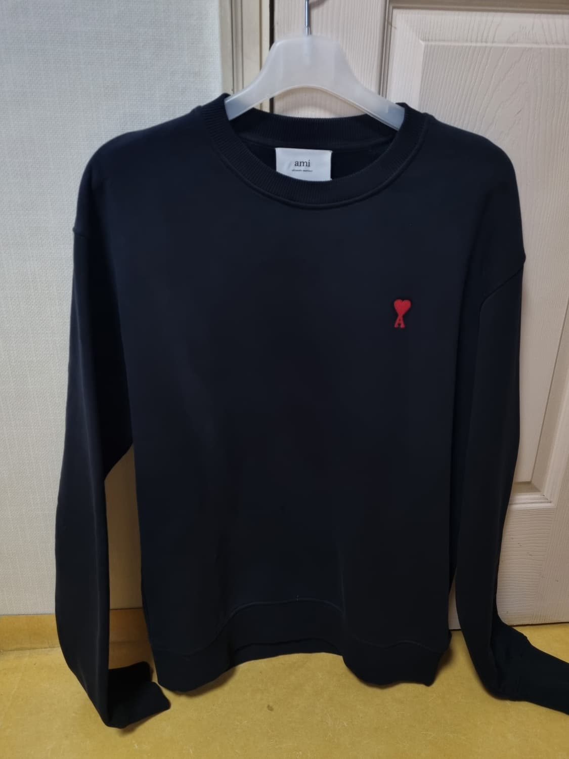 아미 스몰 하트 블랙 맨투맨 L사이즈 상품이미지1