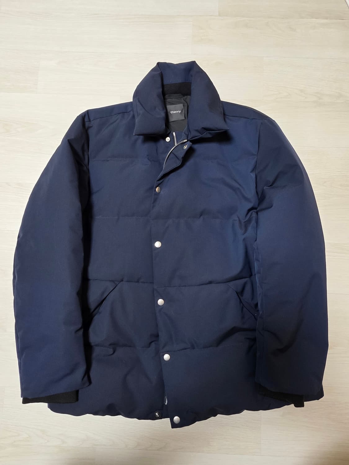 띠어리 패딩 XL 상품이미지1