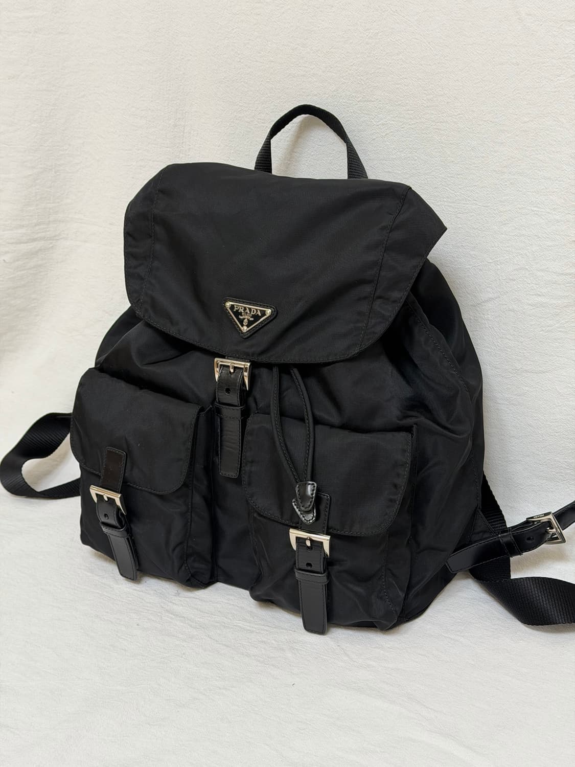 정품 프라다 포코노 나일론 투포켓 백팩 블랙 미디움 상품이미지6