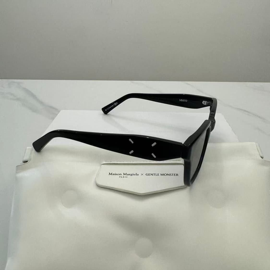 (정품)젠틀몬스터x메종마르지엘라 MM110 01 선글라스 상품이미지4