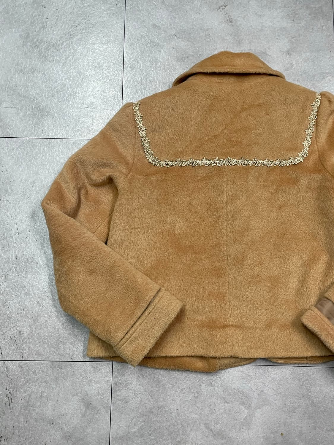 엑시즈 팜 엔틱 라운드 떡볶이 코트 상품이미지5