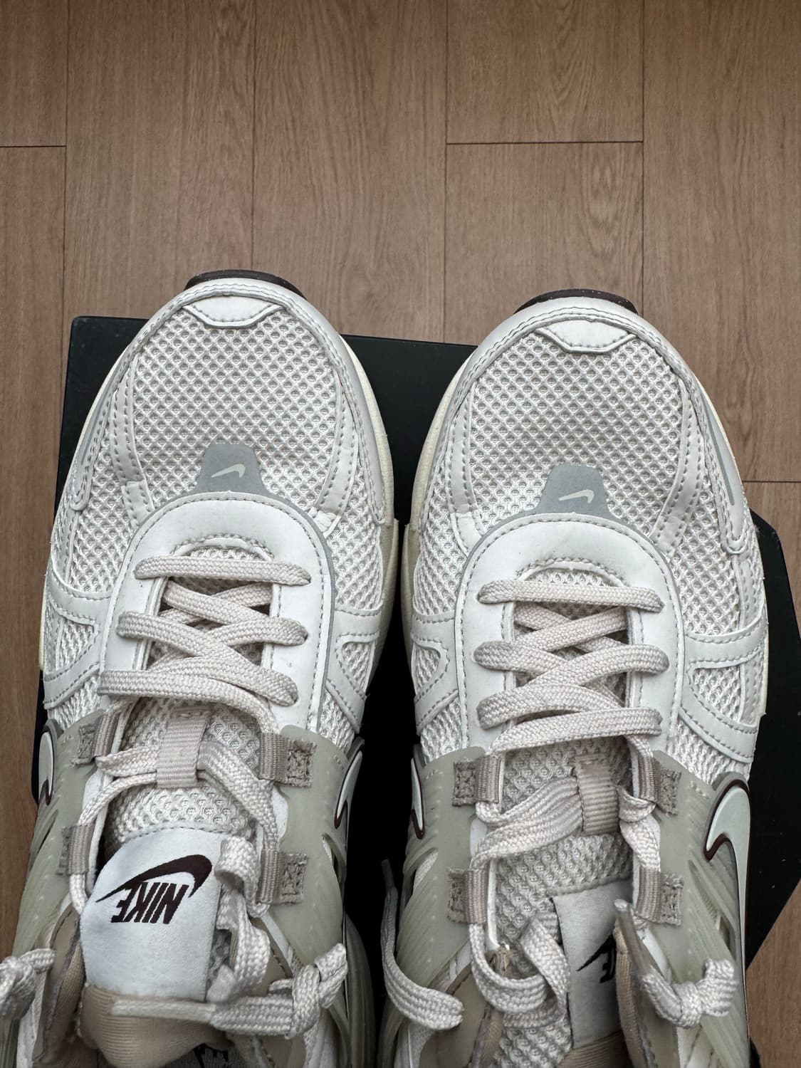 나이키 V2K 런 라이트 오어우드 브라운 (280 사이즈 / 시착 5회  상품이미지8