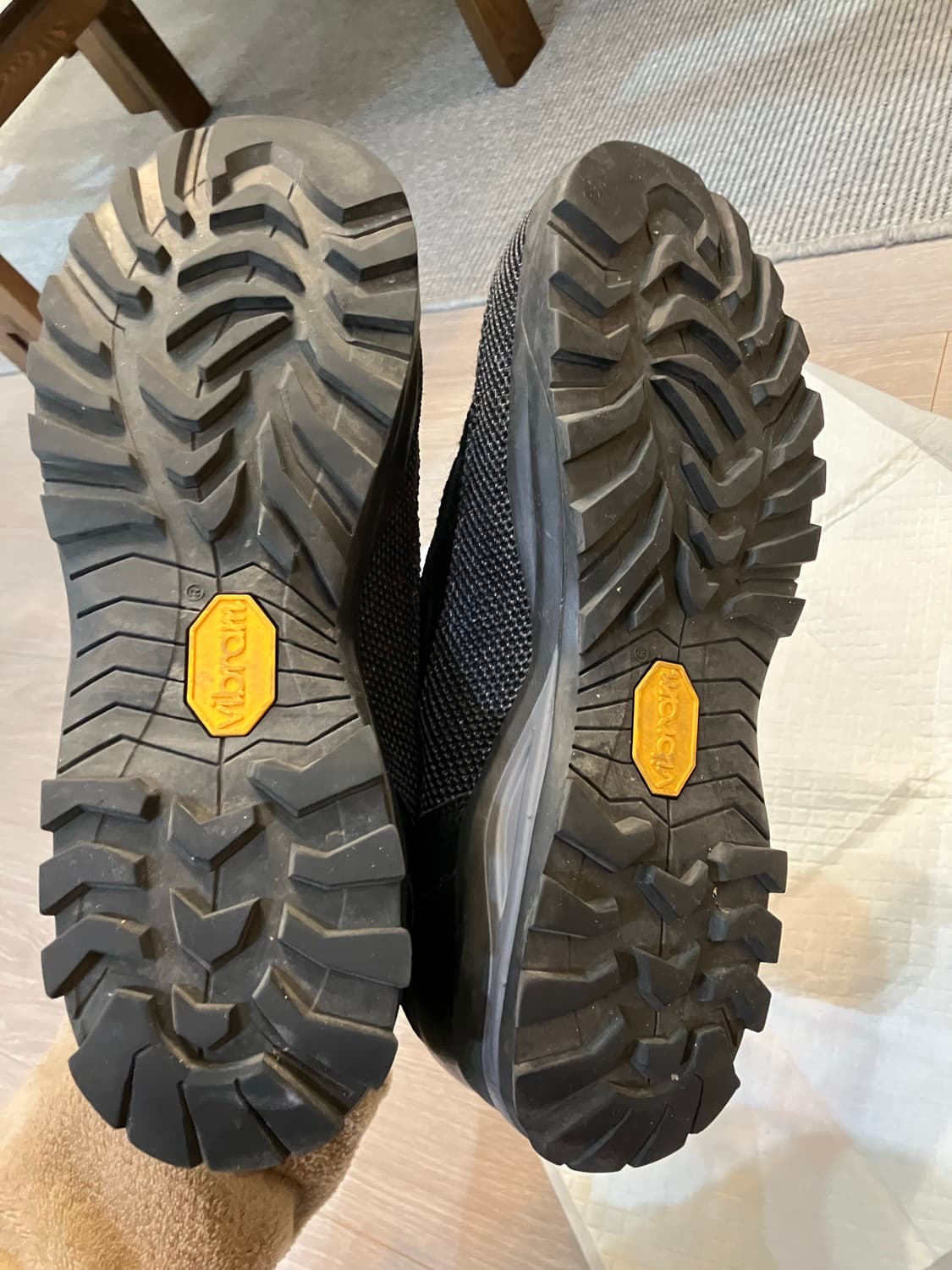 키코 코스타디노브 찰리스 익클 42 상품이미지4