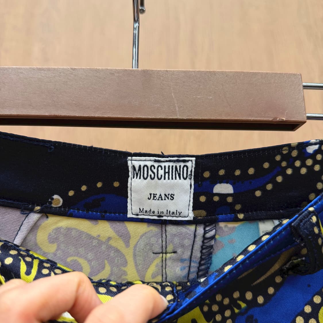 모스키노 진스 슬림 팬츠 아트워크 페이즐리 도트 믹스 패턴 디테일 블랙 상품이미지6