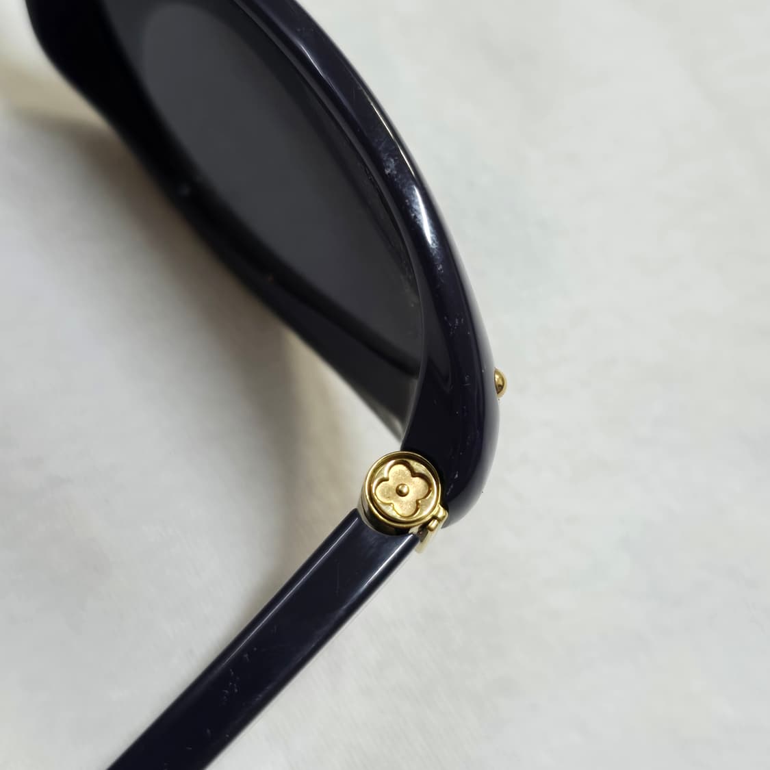 정품 루이비통 캣츠아이 선글라스 상품이미지4